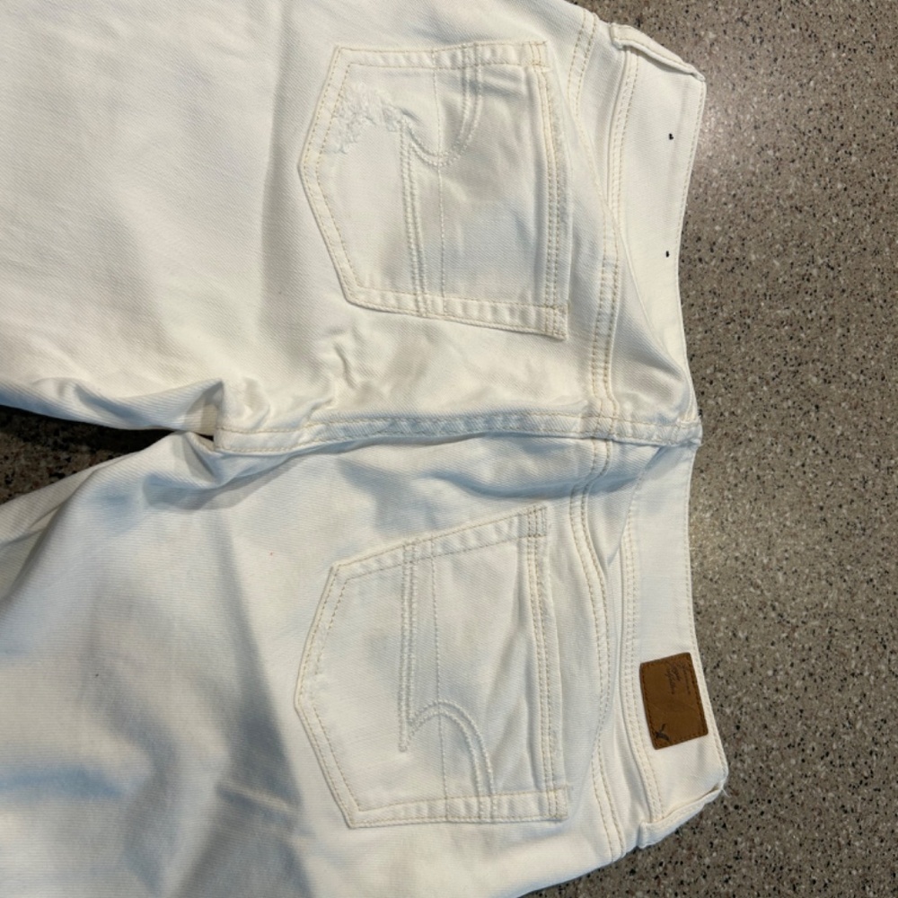 White Jeans - Picture 3 of 4